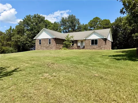 748 Pleasant View Rd, Russellville, AR 72802