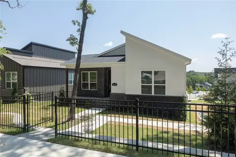 2934 N Old Wire Rd, Fayetteville, AR 72703