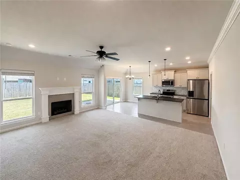 272 Coventry Ave, Farmington, AR 72730