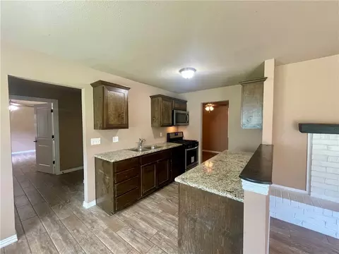 Kitchen - 3909 Clark Ave, Springdale, AR 72762 photo 1 of 4