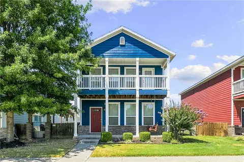 623 N Keats Dr, Fayetteville, AR 72704