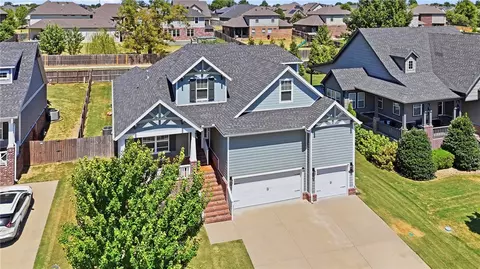 1006 Charing Cross, Cave Springs, AR 72718