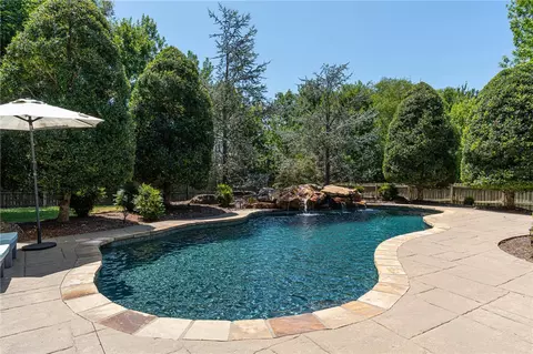 Exterior - 1612 Granite Ln, Fort Smith, AR 72916 photo 5 of 16