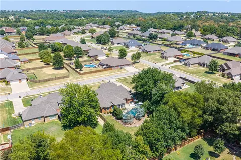 View/Area - 1612 Granite Ln, Fort Smith, AR 72916 photo 3 of 4