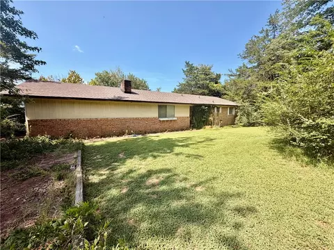110 Scenic Acres Ln, Russellville, AR 72802