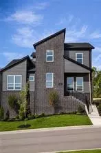 2637 Livingston Ln, Fayetteville, AR 72703