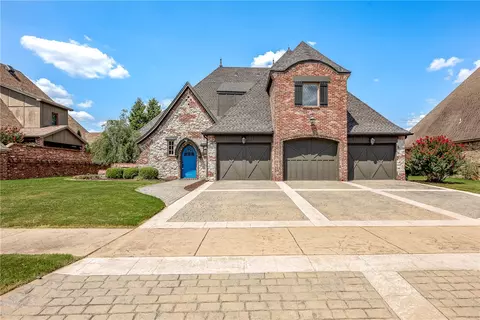 3600 Champagne Ave, Bentonville, AR 72712