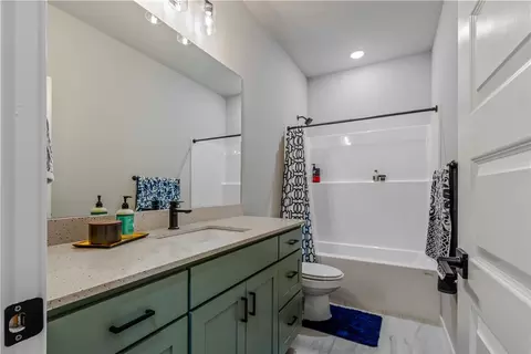 Bath - 3777 Tranquility St, Springdale, AR 72764 photo 4 of 4