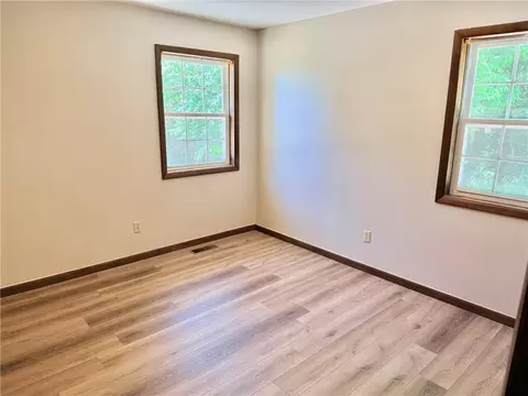 Bedroom - 118 Brewer St, Harrison, AR 72601 photo 1 of 4