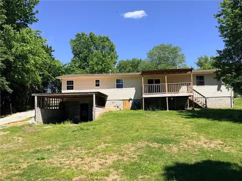 Exterior - 118 Brewer St, Harrison, AR 72601 photo 4 of 10