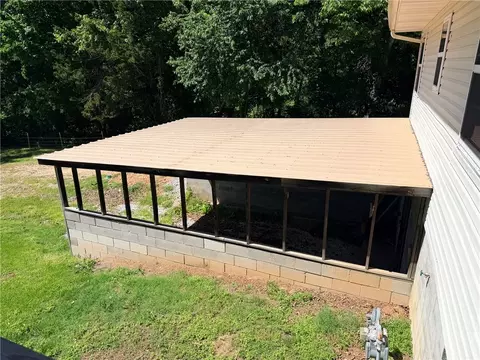 Exterior - 118 Brewer St, Harrison, AR 72601 photo 5 of 10