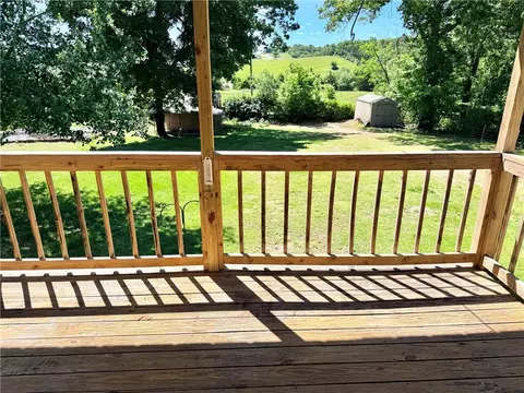 Exterior - 118 Brewer St, Harrison, AR 72601 photo 2 of 10