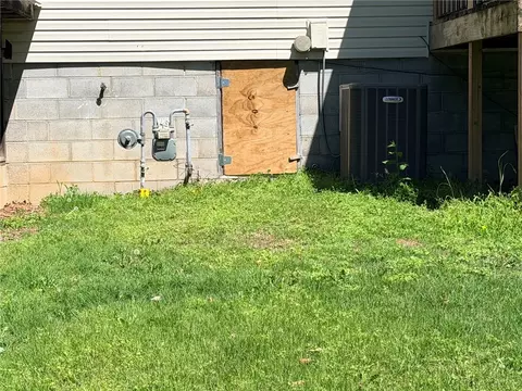Exterior - 118 Brewer St, Harrison, AR 72601 photo 10 of 10