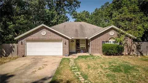 10 Pylle Ln, Bella Vista, AR 72715
