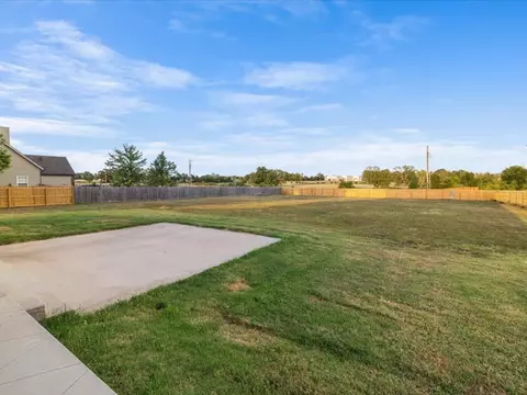 Exterior - 4633 Robins Rd, Springdale, AR 72762 photo 10 of 10