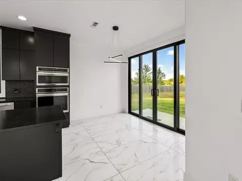 Kitchen - 4633 Robins Rd, Springdale, AR 72762 photo 5 of 6