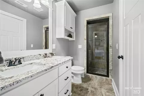 Bath - 5206 S 65th Pl, Rogers, AR 72758 photo 3 of 3