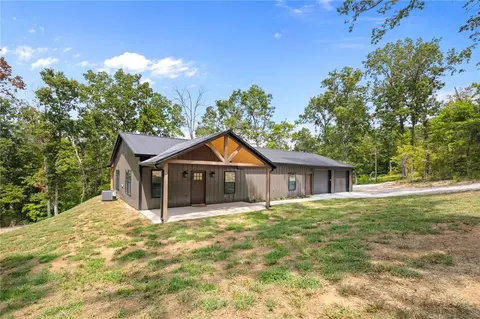 322 Madison 1458, Huntsville, AR 72740