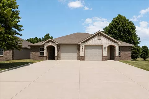 3302 SW Victoria Place Apt C D Pl #C, D, Bentonville, AR 72712