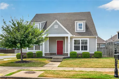 591 Longfellow Ln, Fayetteville, AR 72704