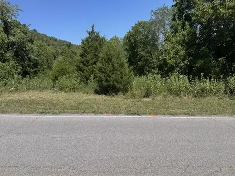 125 Stateline Dr, Holiday Island, AR 72631