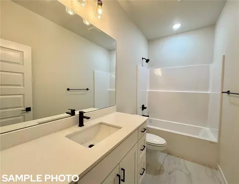 Bath - 3702 Respite St, Springdale, AR 72764 photo 1 of 2