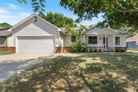 203 Cordes Dr, Siloam Springs, AR 72761