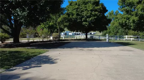 1229 County Road 663 #220, Oak Grove, AR 72660
