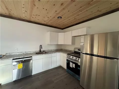 Kitchen - 3103 3051 Nc 8401, Jasper, AR 72641 photo 4 of 4