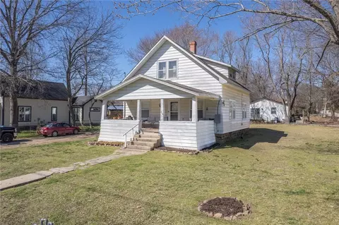 418 E Buchanan St, Prairie Grove, AR 72753