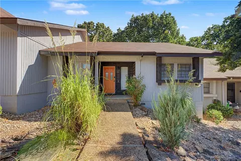 7 Melinda Ln, Bella Vista, AR 72714