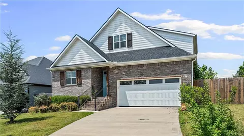 2763 N Chapel Dr, Fayetteville, AR 72704