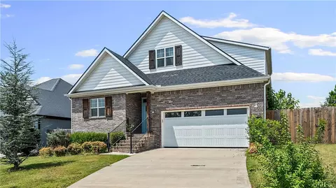 2763 Chapel Dr, Fayetteville, AR 72704