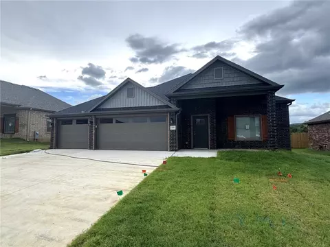 243 S Eagle Mountain St, Prairie Grove, AR 72753