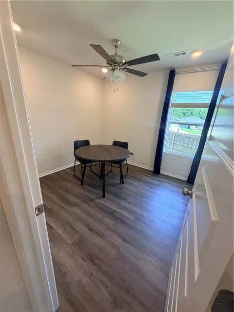 480 Shasta St, Prairie Grove, AR 72753