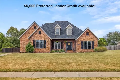 985 Aylesbury Ln, Cave Springs, AR 72718