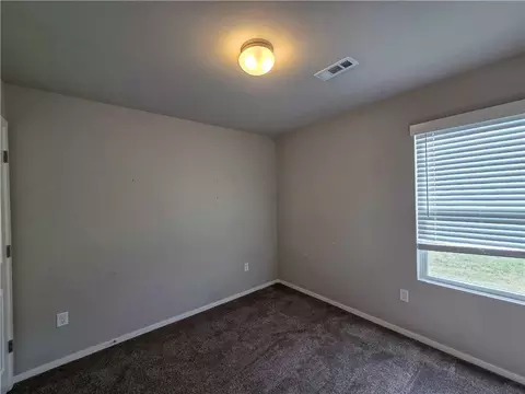 Bedroom - 2809 Bauer St, Pea Ridge, AR 72751 photo 6 of 11