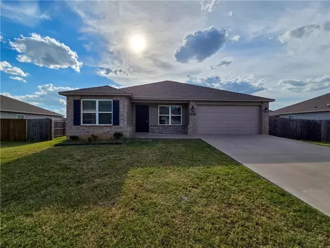 Exterior - 2809 Bauer St, Pea Ridge, AR 72751 photo 3 of 6