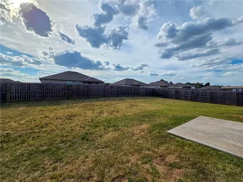 Exterior - 2809 Bauer St, Pea Ridge, AR 72751 photo 3 of 6