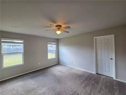 Bedroom - 2809 Bauer St, Pea Ridge, AR 72751 photo 3 of 11