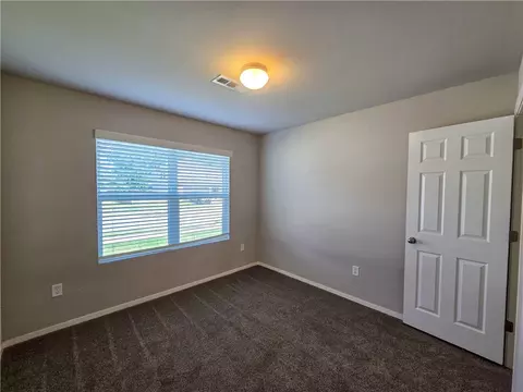 Bedroom - 2809 Bauer St, Pea Ridge, AR 72751 photo 7 of 11
