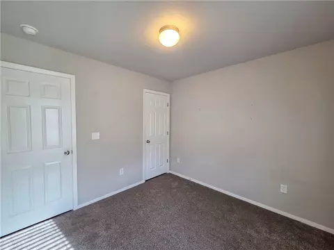 Bedroom - 2809 Bauer St, Pea Ridge, AR 72751 photo 10 of 11