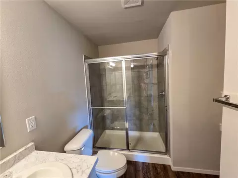 Bath - 2809 Bauer St, Pea Ridge, AR 72751 photo 2 of 6