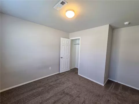 Bedroom - 2809 Bauer St, Pea Ridge, AR 72751 photo 4 of 11