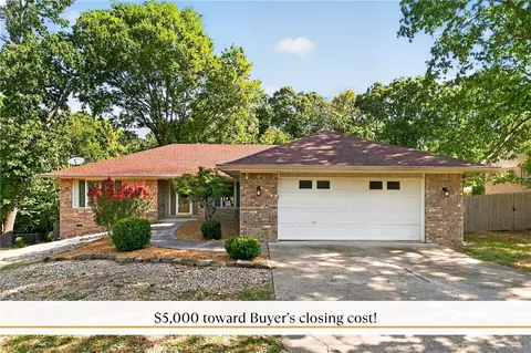 4 Dinton Cir, Bella Vista, AR 72714