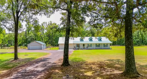 10164 Autumn Ln, Dardanelle, AR 72834