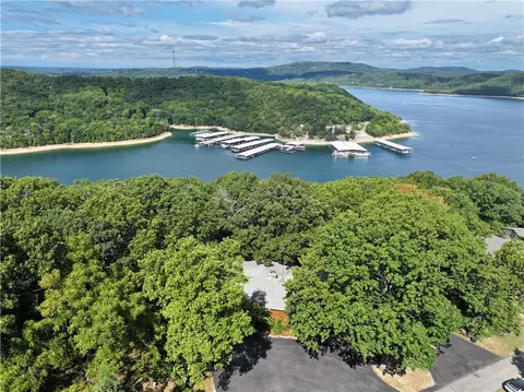 259 Ridge Rd, Eureka Springs, AR 72631