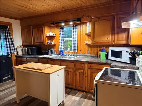 Kitchen - 323 3rd St, Watts, OK 74964 photo 4 of 4