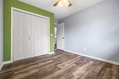 Bedroom - 1001 Eugene St, Harrison, AR 72601 photo 2 of 8