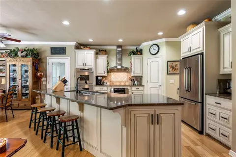 8 Barley Ln, Bella Vista, AR 72714